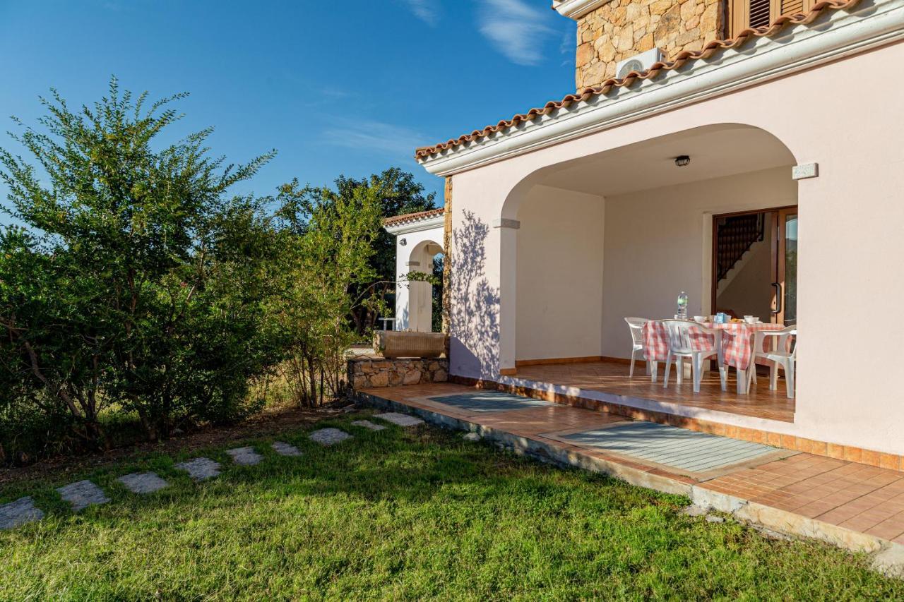 Appartamento Sette Posti Vicino Al Centro Di San Teodoro San Teodoro  Exterior photo